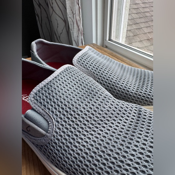 Olukai Slip Ons Gray Sneakers 9.5 - Picture 9 of 10